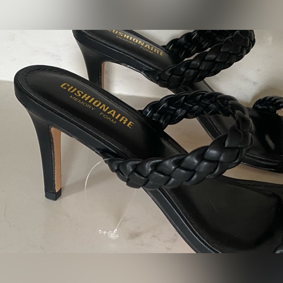NEW Cushionaire Pippa Faux Leather Braid Strap Sandals Heels Square Toe Black 8 - Picture 9 of 10